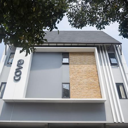 Cove Urooms Panglima Polim Джакарта Экстерьер фото